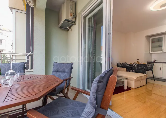 Barbin In The Center *