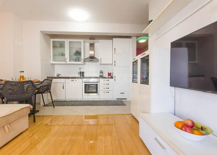 Apartment Barbin In The Center Makarska